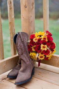 cowboy boots, boots, bouquet-4657839.jpg