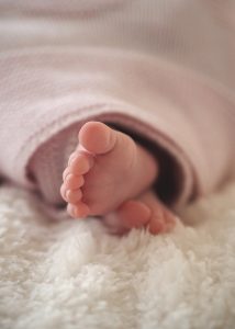 feet, baby, babies-2046001.jpg