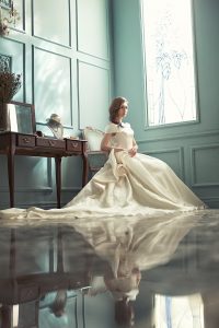 wedding dress, figure, fashion-1486247.jpg